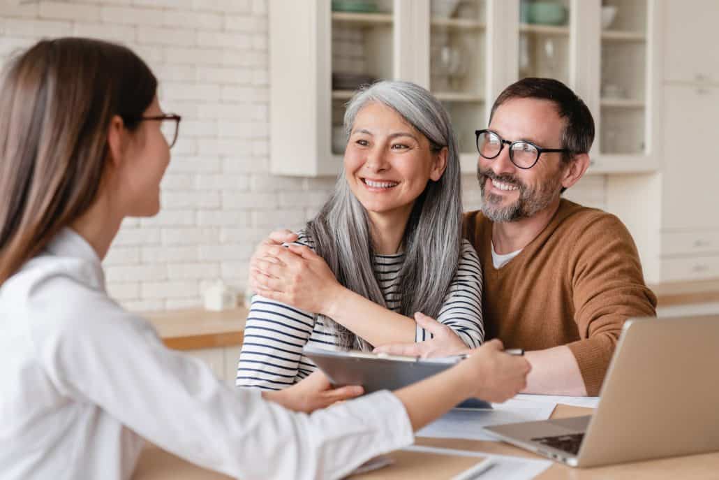 FinancialAdvice iStock 1328352068 4C
