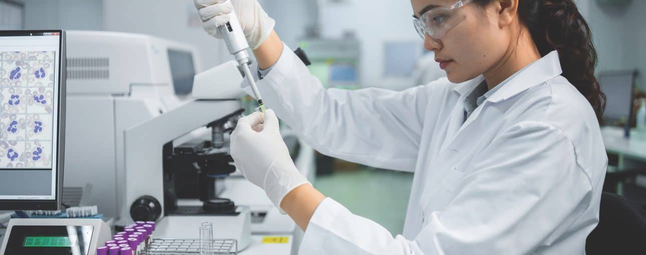 LabTech iStock 1322997394 4C